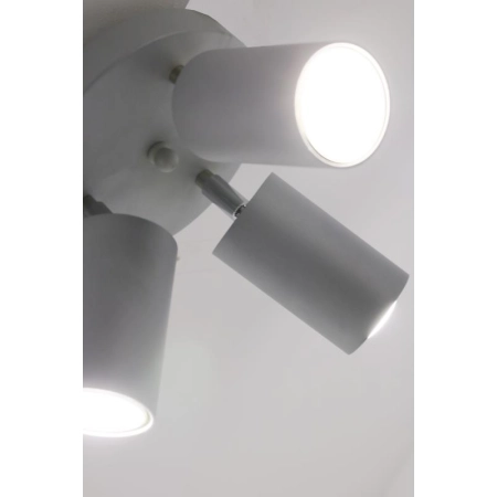 Biała lampa sufitowa z trzema reflektorami 655/3A BIA z serii ROLOS 4