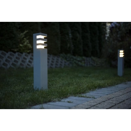 Czarna lampa ogrodowa o wysokości 75cm RADO 1 BL z serii RADO -2